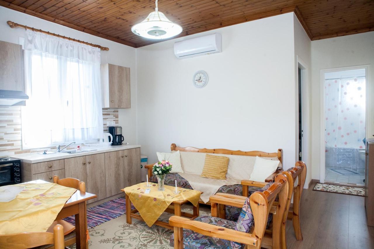Casa Serena Asprogerakata Esterno foto