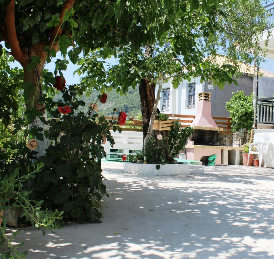 Casa Serena Asprogerakata Esterno foto
