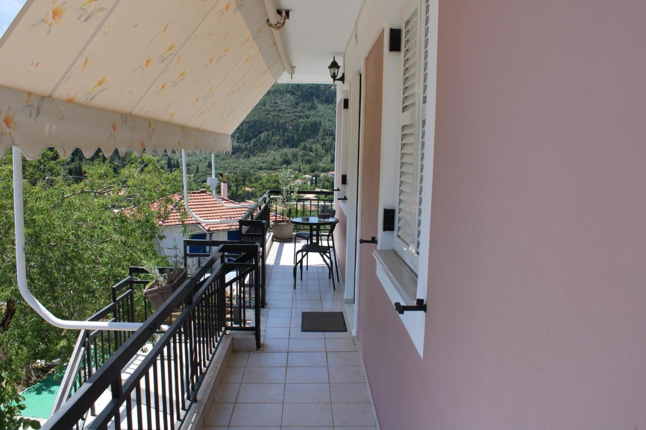 Casa Serena Asprogerakata Esterno foto